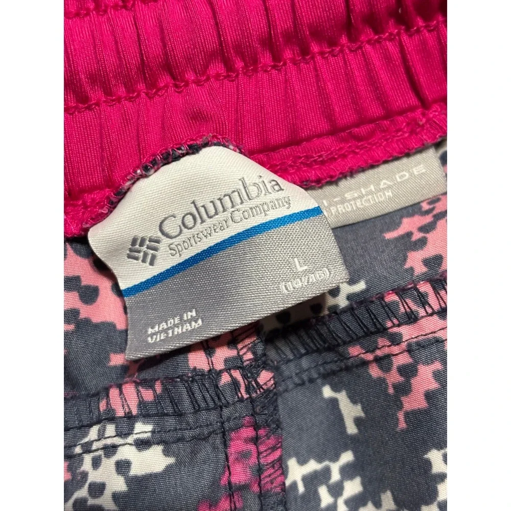 Columbia Sportswear Shorts Girls Size L 14/16 Pink Pixel Camo Omni-Shade Shorts